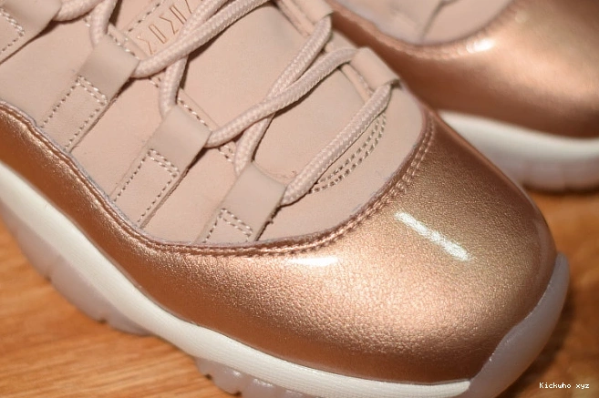 Gold Rose 11 Low GS Jordan Air AH7860-105 0530